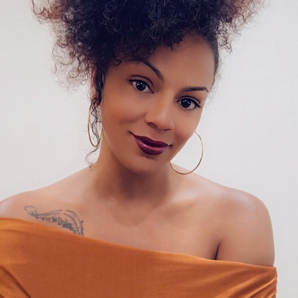 Meet your Posher, Alana